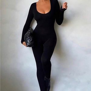 Solid scoop neck unitard black Jumpsuit
